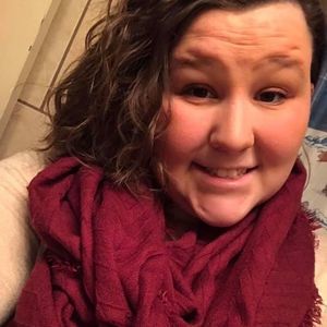 Meet your Posher, Kendra